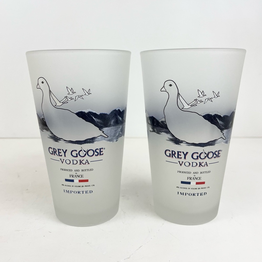 Set of 2 Grey Goose Large Glassware